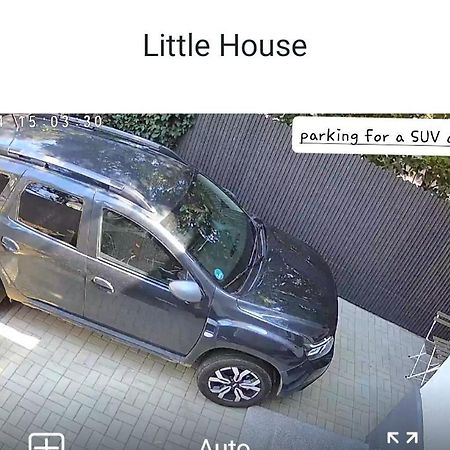 Littlehouse- Entire Property For Maximum 4 People Bucureşti Ngoại thất bức ảnh