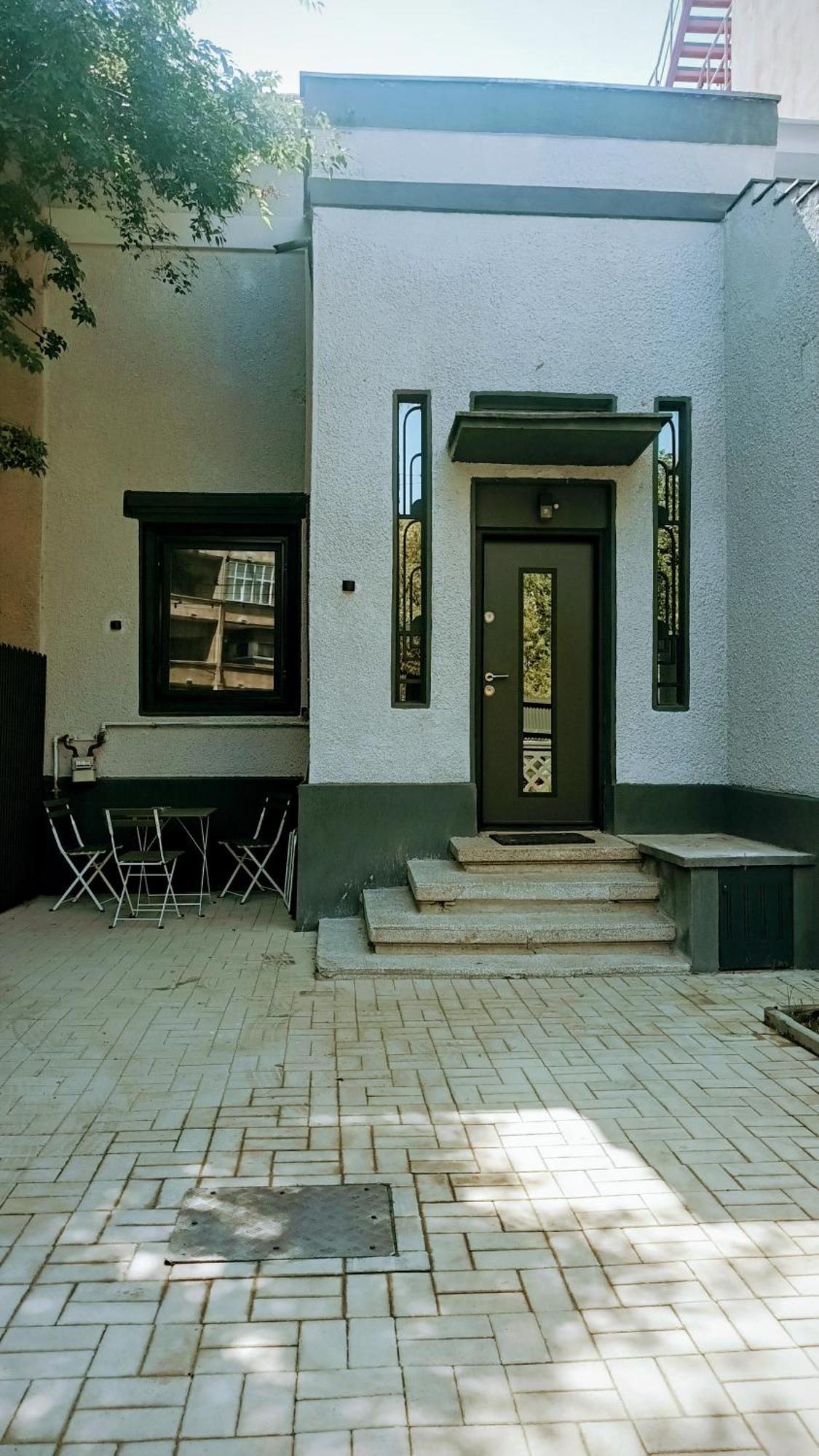 Littlehouse- Entire Property For Maximum 4 People Bucureşti Ngoại thất bức ảnh